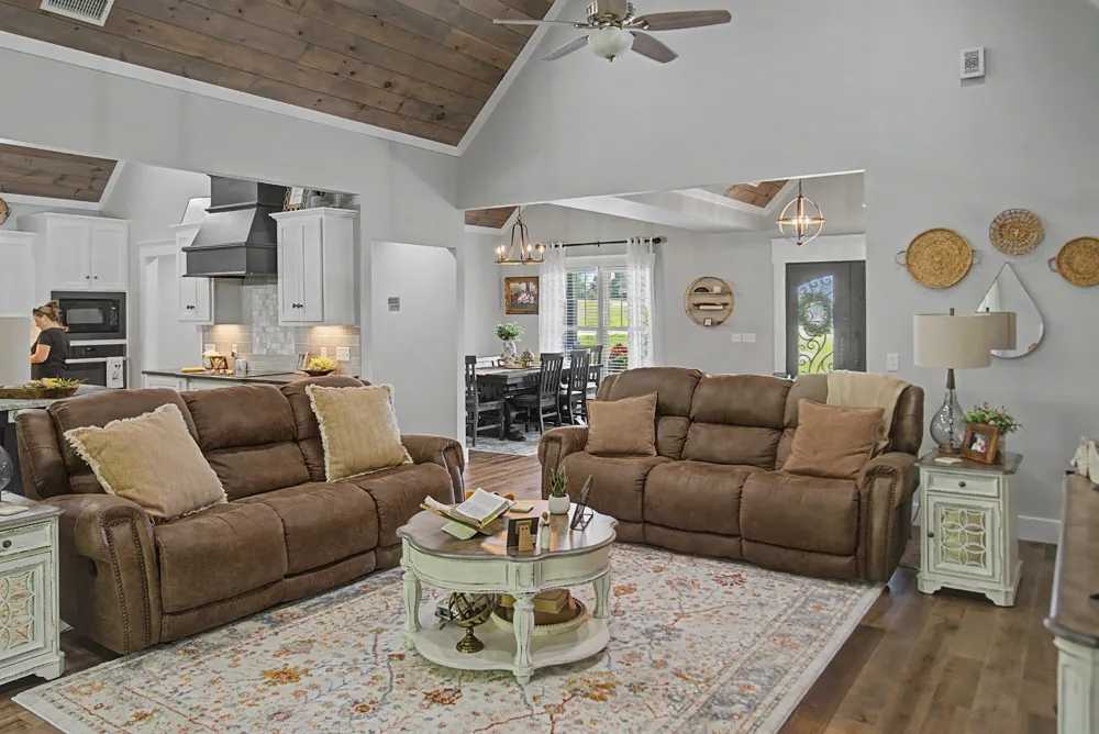 76 Maggie Lena Ln Lafayette, TN 37083
