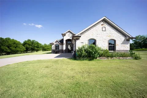 135 Turnberry Lane