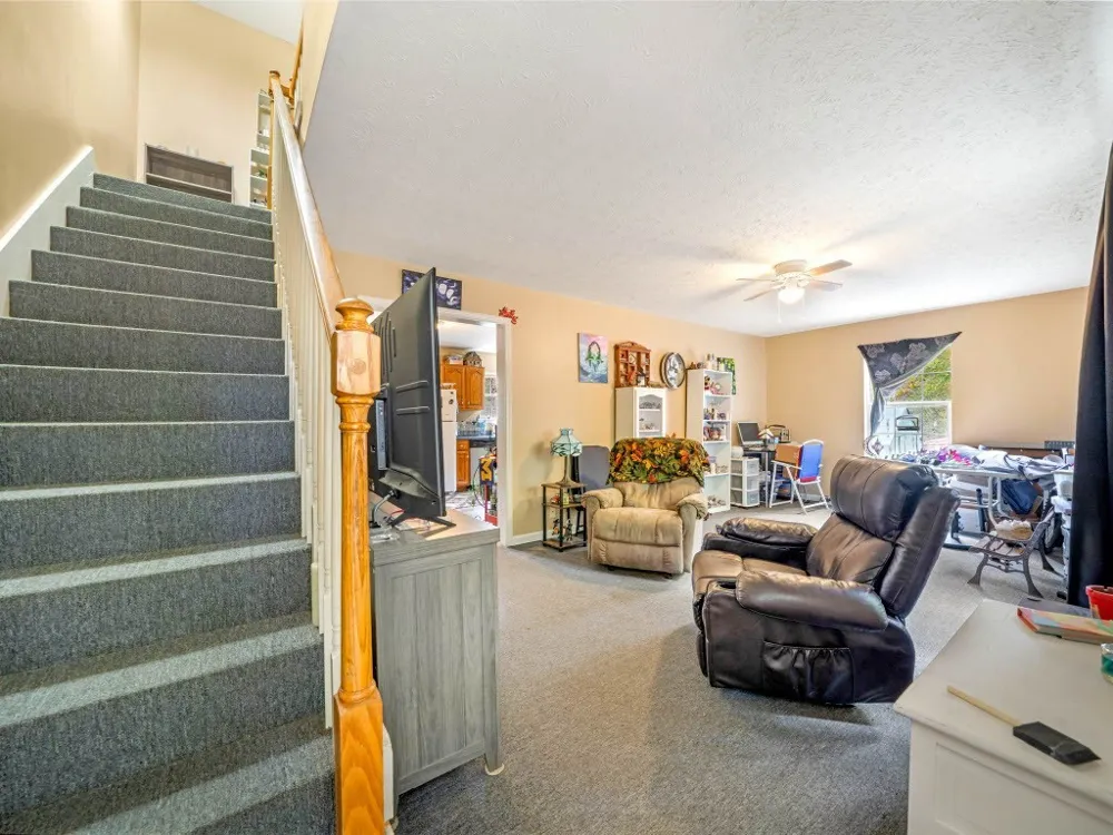 10116 Sneed Pt Lyles, TN 37098