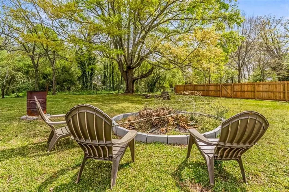 3810 2nd Ave Mansfield, GA 30055