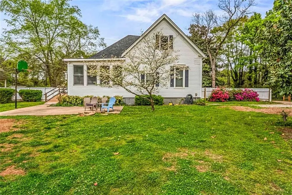 3810 2nd Ave Mansfield, GA 30055