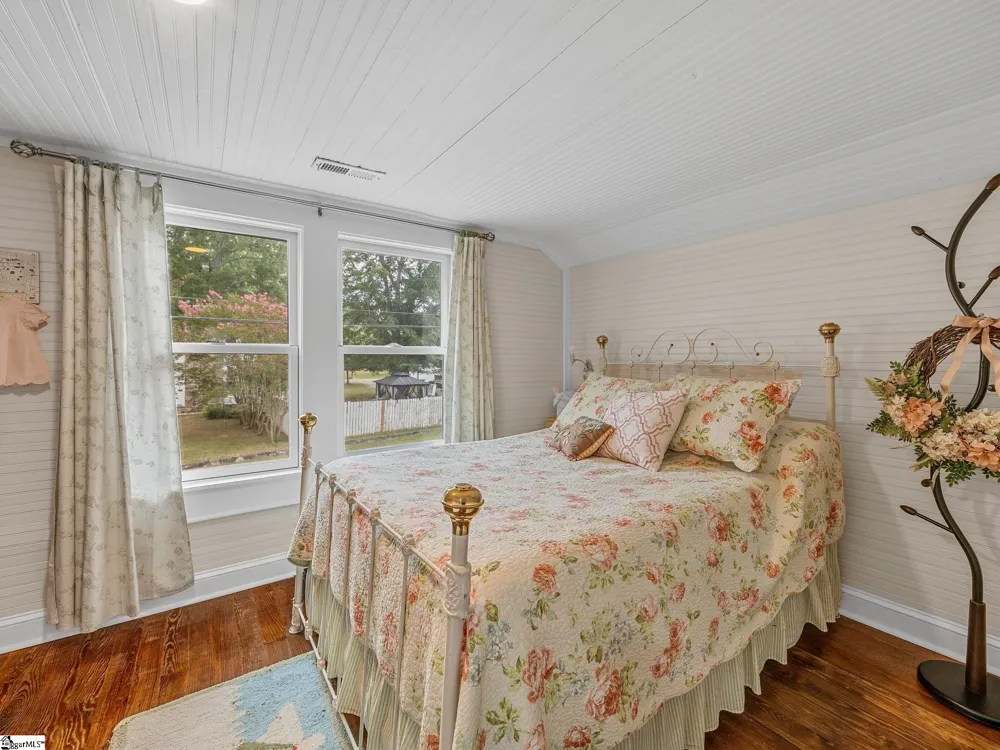 26 Lude Johnson Boulevard Campobello, SC 29322
