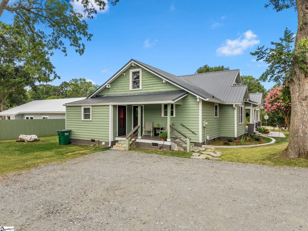26 Lude Johnson Boulevard Campobello, SC 29322