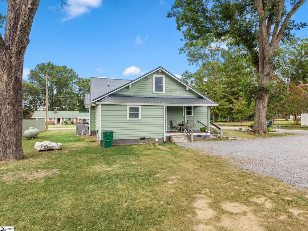 26 Lude Johnson Boulevard Campobello, SC 29322