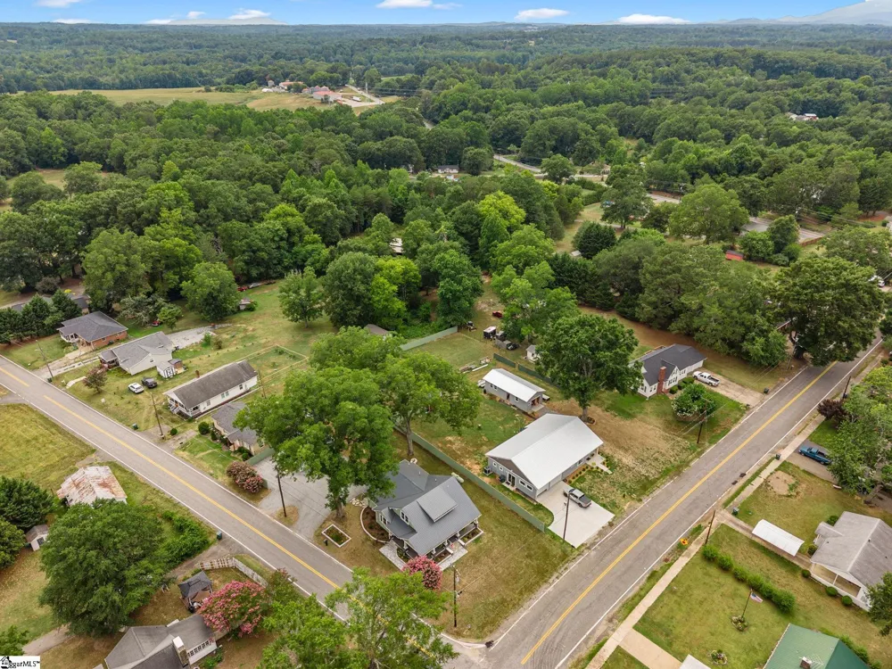 26 Lude Johnson Boulevard Campobello, SC 29322