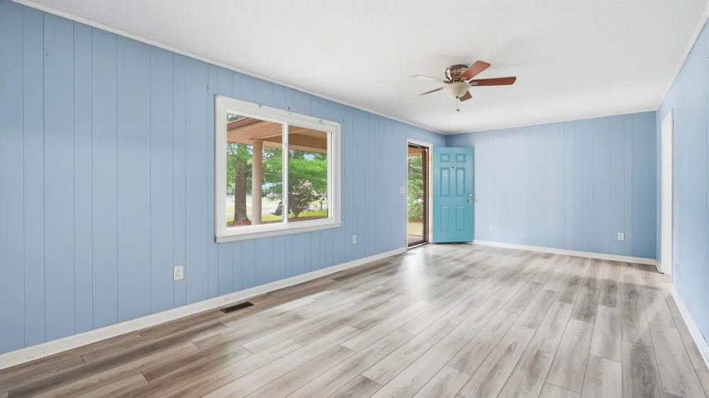 1109 McMahan St Manchester, TN 37355