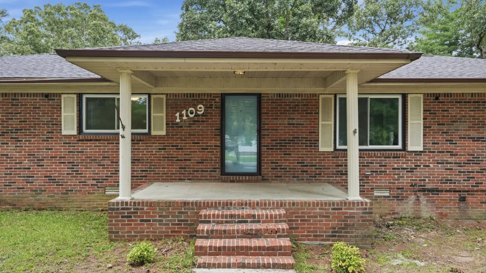 1109 McMahan St Manchester, TN 37355