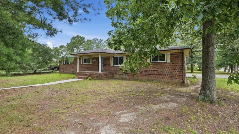 1109 McMahan St Manchester, TN 37355