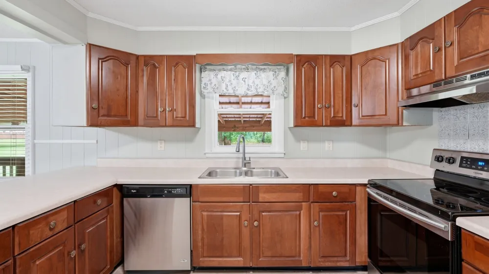 1109 McMahan St Manchester, TN 37355