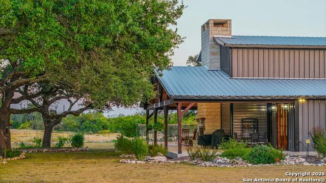 21789 FM 2093 Harper, TX 78631