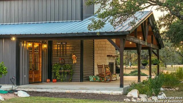 21789 FM 2093 Harper, TX 78631