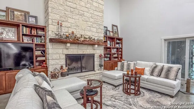 21789 FM 2093 Harper, TX 78631