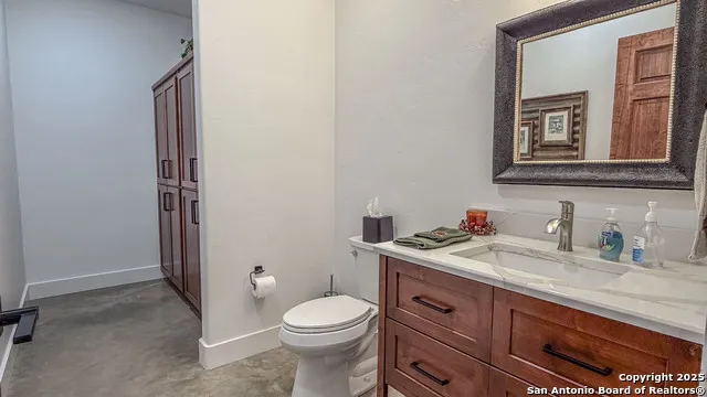 21789 FM 2093 Harper, TX 78631
