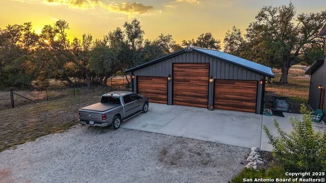 21789 FM 2093 Harper, TX 78631