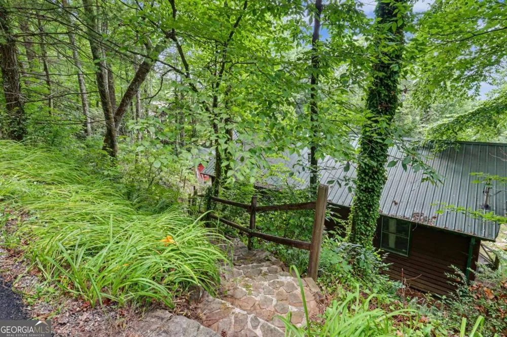 574 Bachelors Button DR Clayton, GA 30525