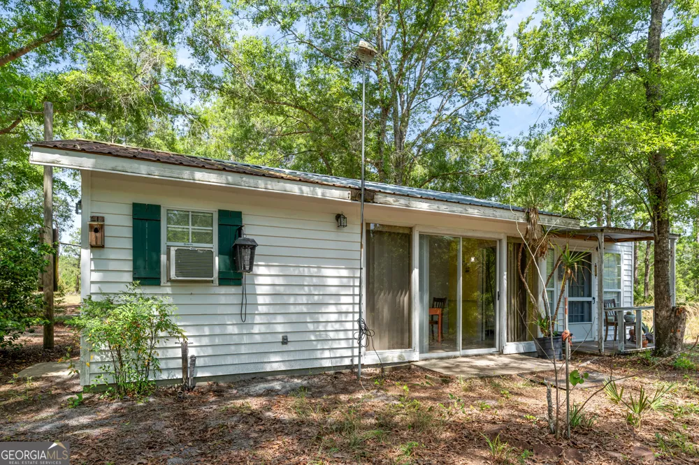 1234 Bennett RD Screven, GA 31560