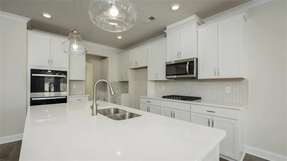 1616 Brookstone Crossing Bogart, GA 30622