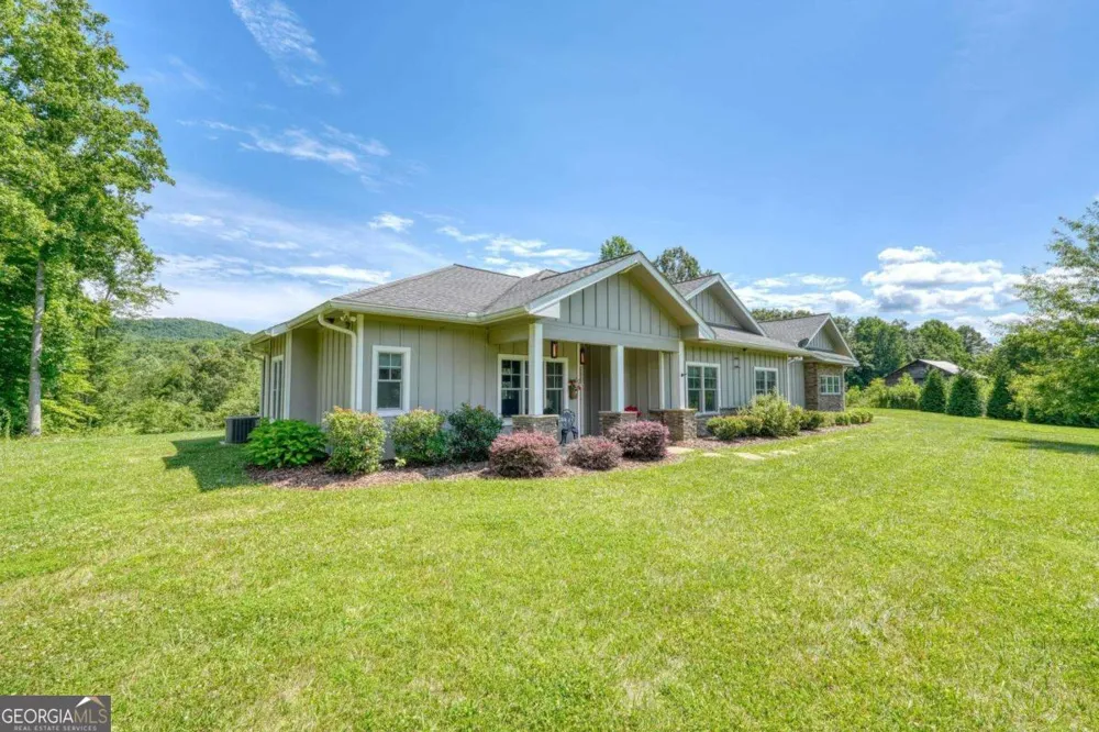 314 Winchester Cove RD Hayesville, NC 28904