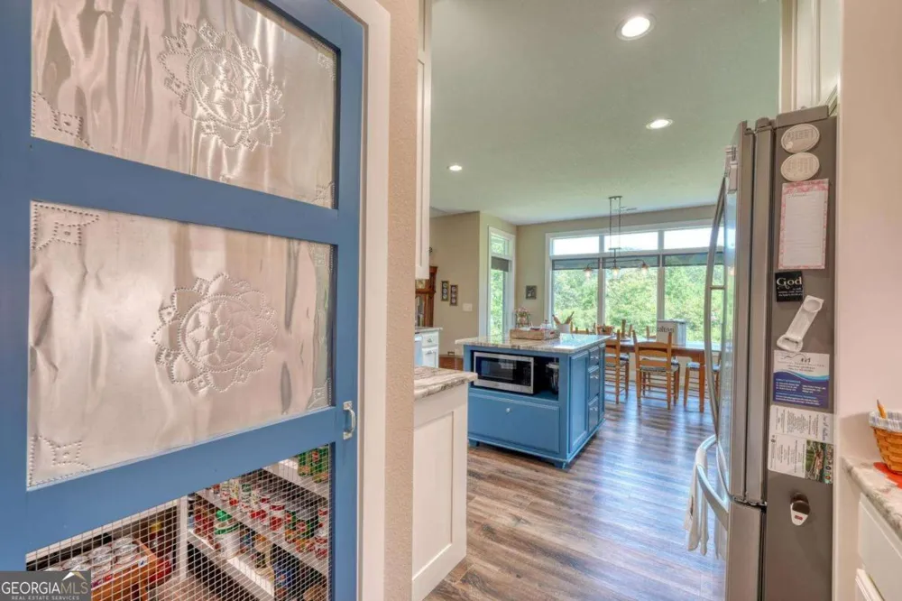 314 Winchester Cove RD Hayesville, NC 28904