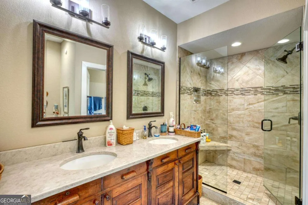 314 Winchester Cove RD Hayesville, NC 28904
