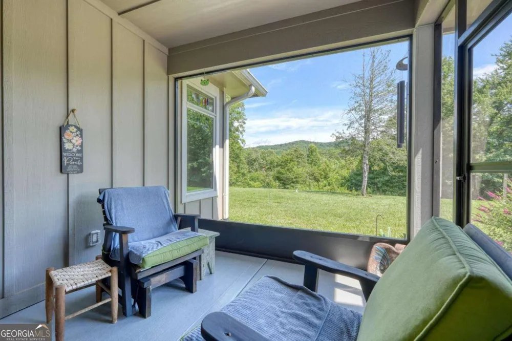 314 Winchester Cove RD Hayesville, NC 28904