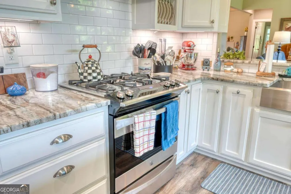 314 Winchester Cove RD Hayesville, NC 28904