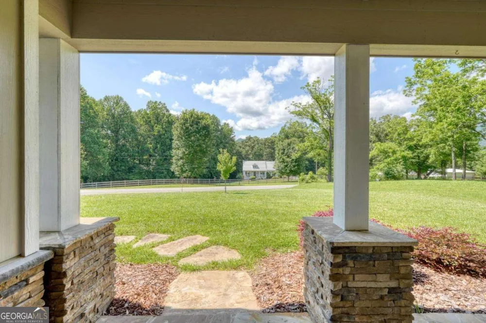 314 Winchester Cove RD Hayesville, NC 28904
