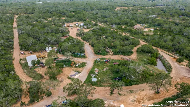 1062 County Road 122 Lot 3 Floresville, TX 78114
