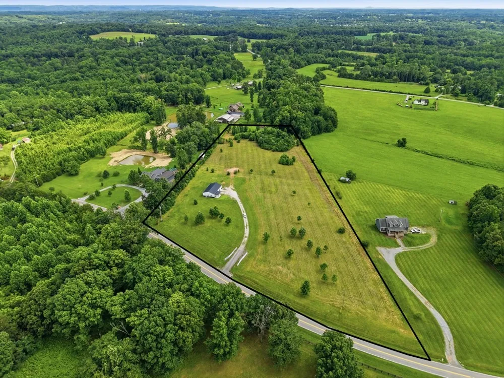 1834 Cummins Mill Rd Cookeville, TN 38501