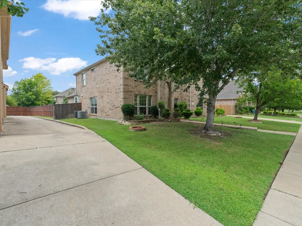 408 Cave River Drive Murphy, TX 75094