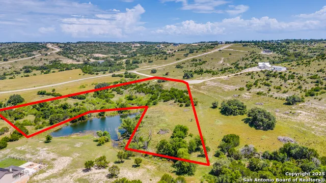 239 Flickering Sky Circle Blanco, TX 78606