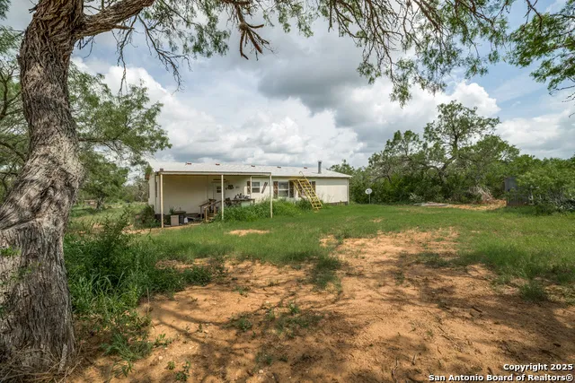 1062 County Road 122 Lot 4 Floresville, TX 78114