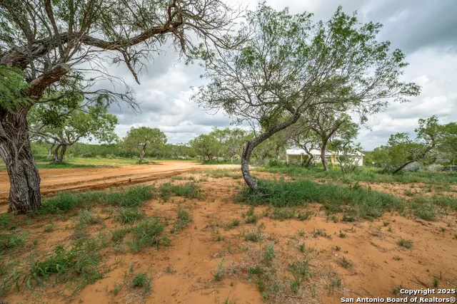 1062 County Road 122 Lot 4 Floresville, TX 78114