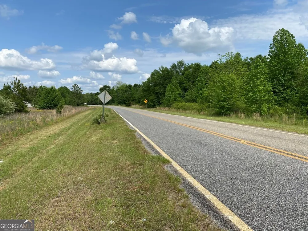 1001-B Holiday RD Dublin, GA 31021