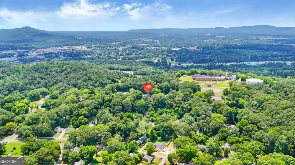 10 Roseway CIR NE Rome, GA 30161