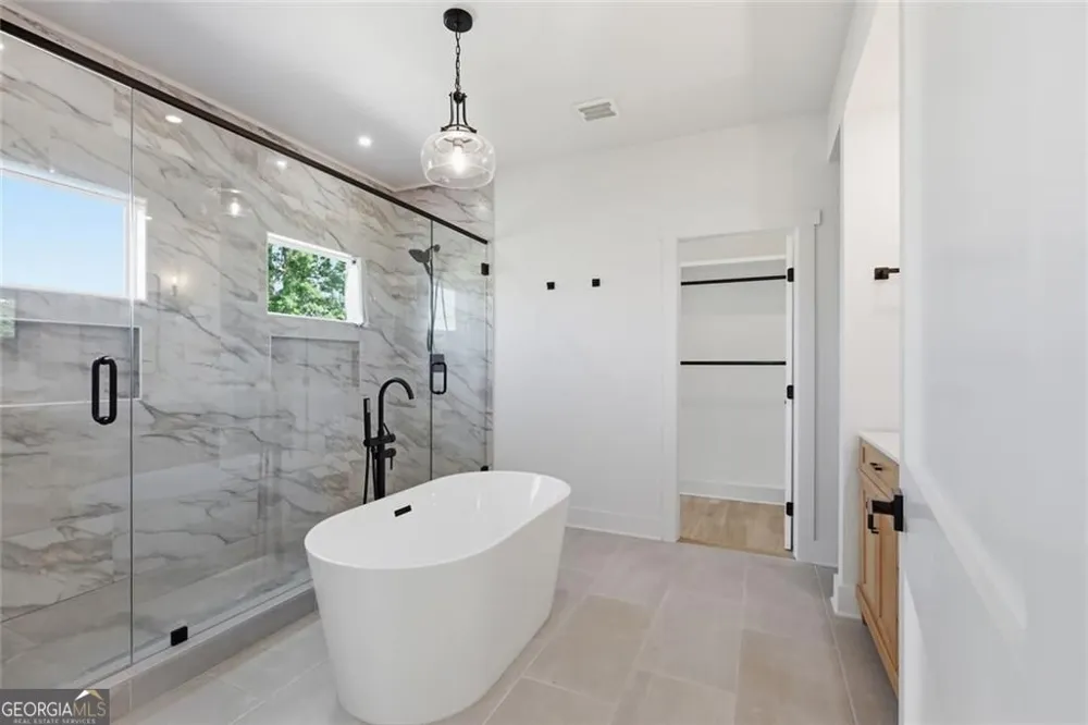 5746 Avalon Commons WAY Clermont, GA 30527
