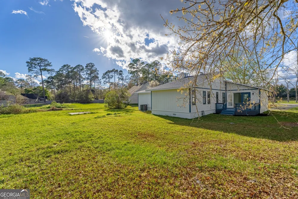 104 Cardinal ST Woodbine, GA 31569