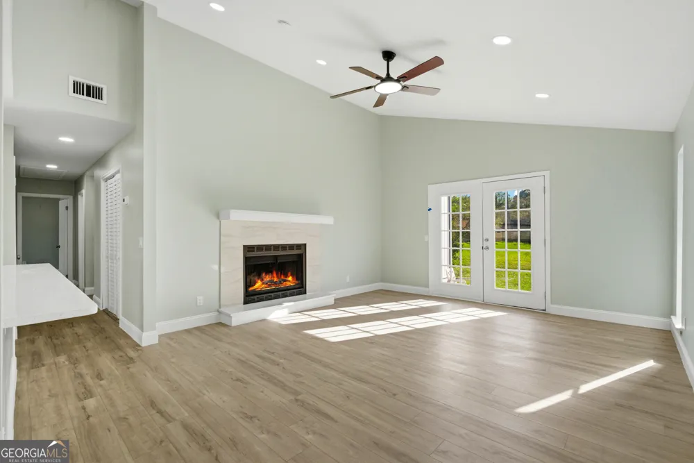 104 Cardinal ST Woodbine, GA 31569