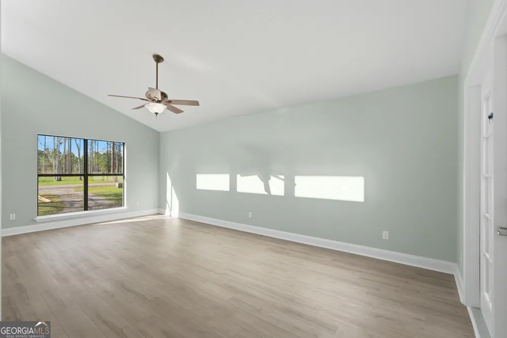 104 Cardinal ST Woodbine, GA 31569