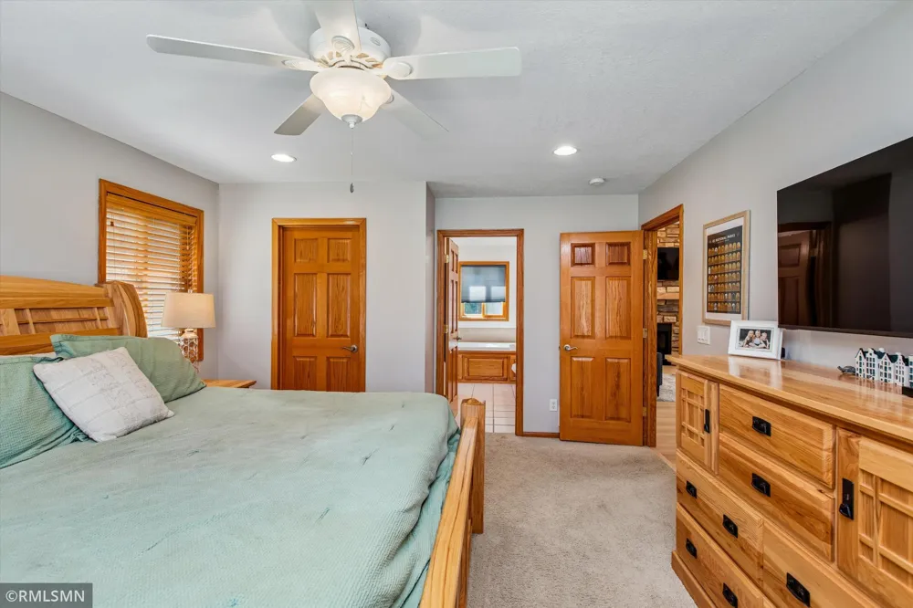 105 Valley Court Cannon Falls, MN 55009