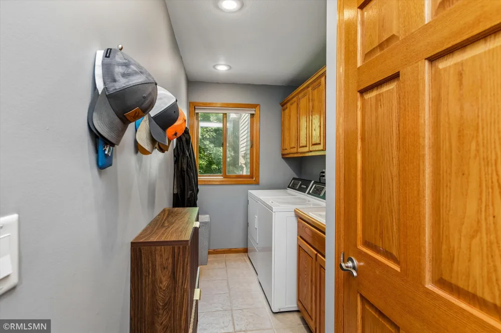 105 Valley Court Cannon Falls, MN 55009