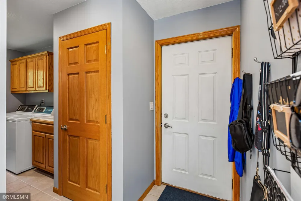 105 Valley Court Cannon Falls, MN 55009