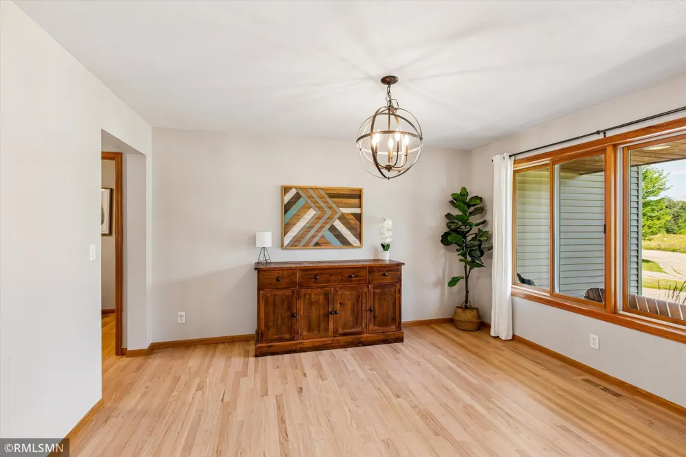 105 Valley Court Cannon Falls, MN 55009