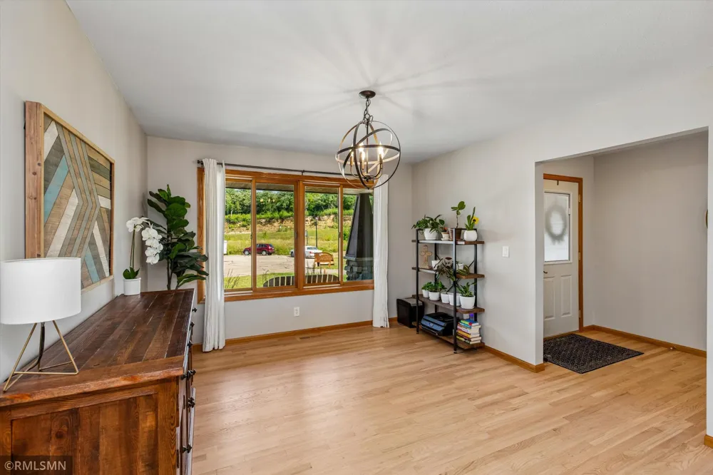 105 Valley Court Cannon Falls, MN 55009