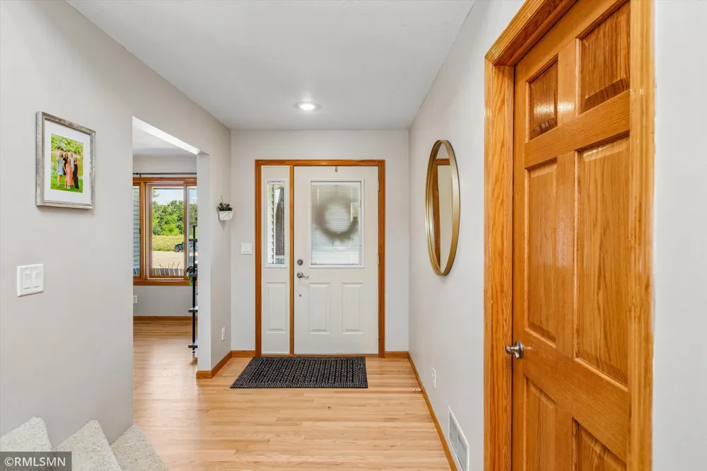 105 Valley Court Cannon Falls, MN 55009