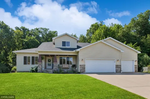 105 Valley Court