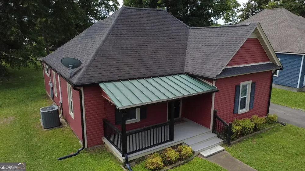 108 W 10th ST Chickamauga, GA 30707