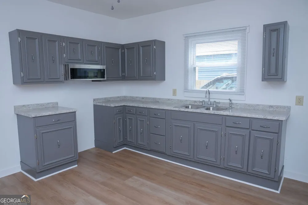 108 W 10th ST Chickamauga, GA 30707