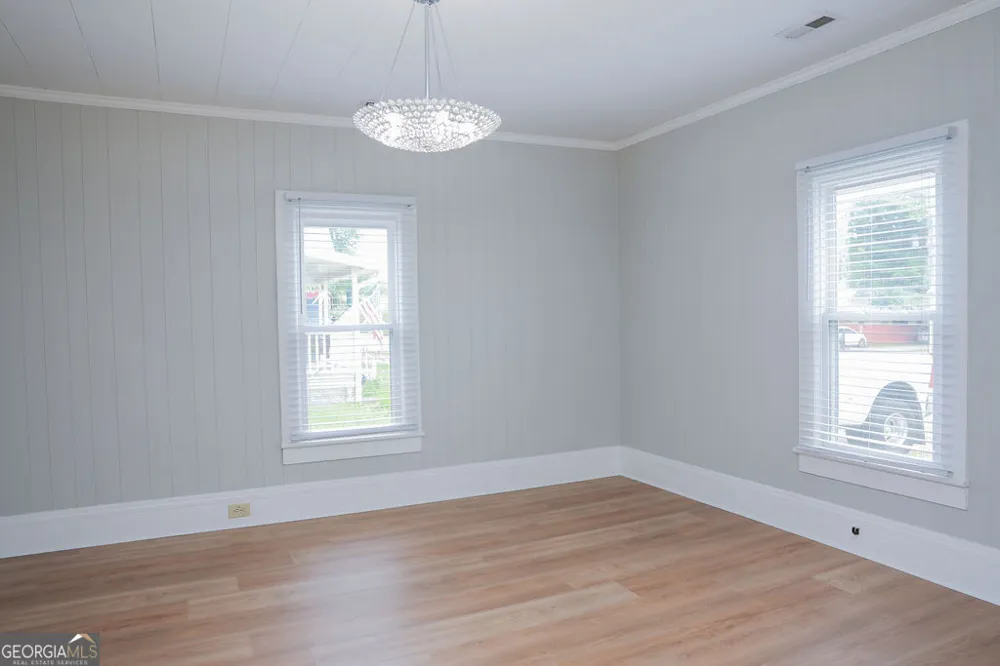108 W 10th ST Chickamauga, GA 30707