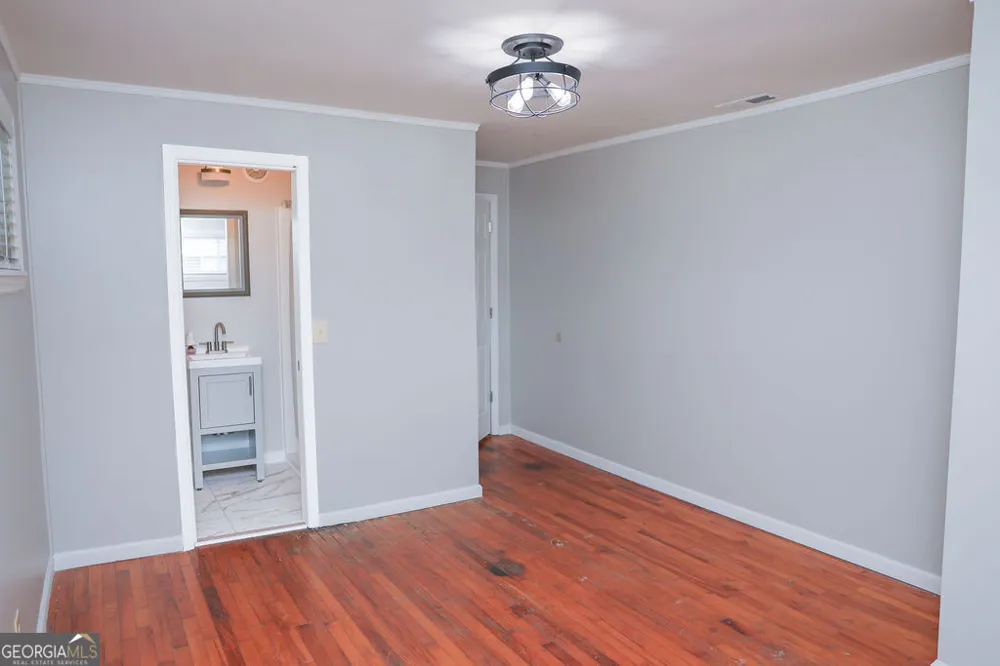 108 W 10th ST Chickamauga, GA 30707